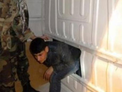 Δεν έκρυψε καλά τους μετανάστες και συνελήφθη