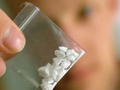 Συνελήφθη 28χρονη για κατοχή ναρκωτικών