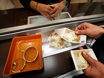 Ενεχυροδανειστήρια πουλούσαν κλεμμένα κοσμήματα