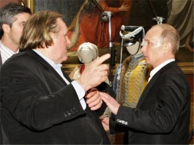 Ο Ντεπαρντιέ παρέλαβε από τον Πούτιν το νέο του διαβατήριο