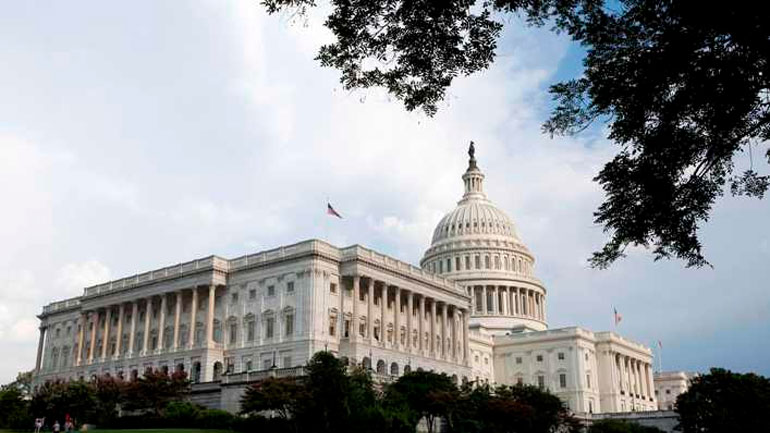 Συναγερμός στην Ουάσινγκτον: Εκκενώνεται το Καπιτώλιο