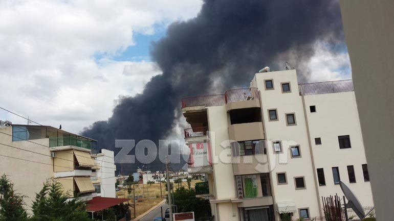 Ασπρόπυργος: Προκαταρκτική εξέταση για το τοξικό νέφος που καλύπτει την Αθήνα