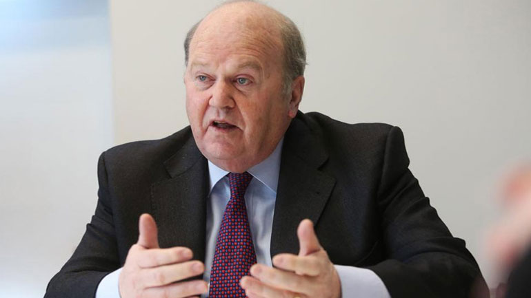 Ιρλανδός ΥΠΟΙΚ: Ίσως τη Δευτέρα να μην ανοίξουν οι ελληνικές τράπεζες