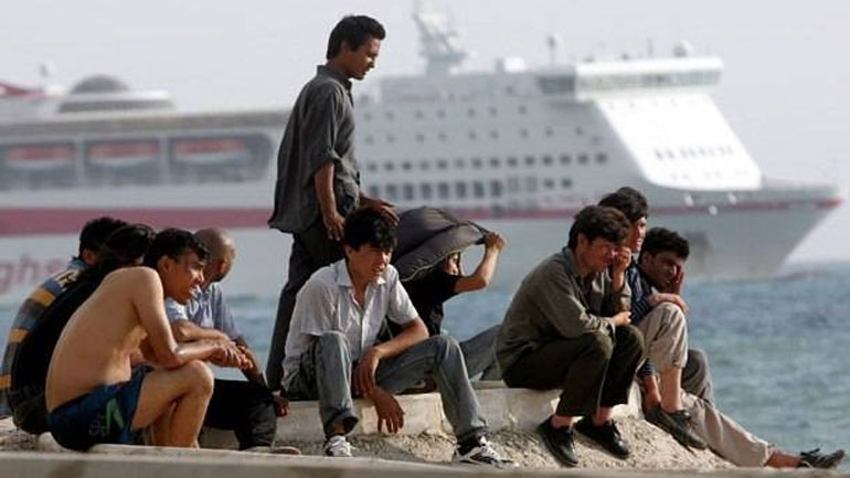 Περισσότεροι από 100.000 μετανάστες έχουν φθάσει στην Ευρώπη τo 2015 Περισσότεροι από 100.000 μετανάστες έχουν φθάσει στην Ευρώπη τo 2015