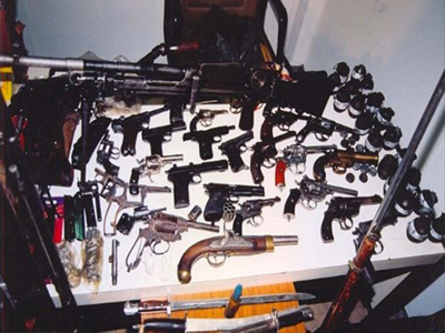 Ολόκληρο οπλοστάσιο είχε ένας 25χρονος