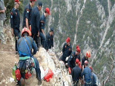 Μαγνησία: Βουτιά αυτοκινήτου σε γκρεμό