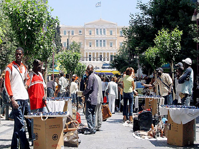 Στο… κυνήγι του παραεμπορίου