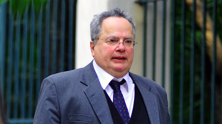 Κοτζιάς: Στον εκβιασμό απαντάμε με δημοκρατία Κοτζιάς: Στον εκβιασμό απαντάμε με δημοκρατία