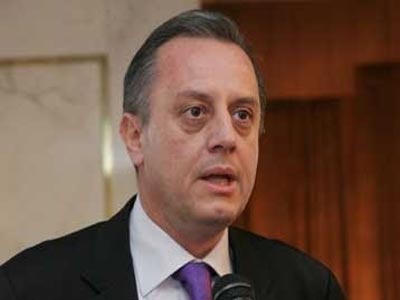 Επισκέπτεται τον αστυνομικό ο Μπέζας