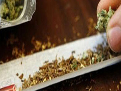 Σμηνίτης με… 300 γραμμάρια χασίς