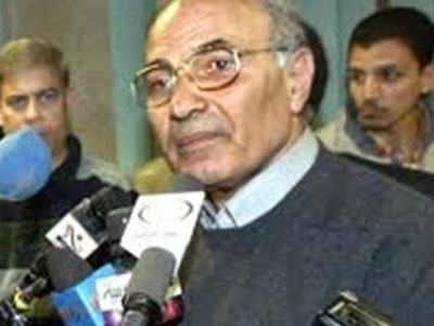 Αίγυπτος: Εισέβαλαν στα γραφεία του ‘Αχμεντ Σαφίκ