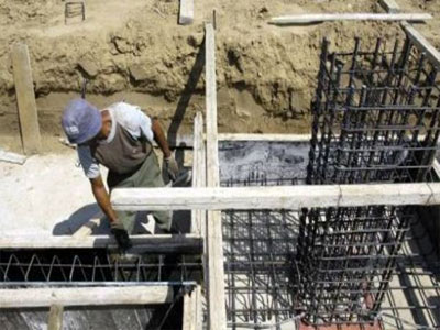 Πέθανε ενώ πήγαινε για το μεροκάματο στην οικοδομή