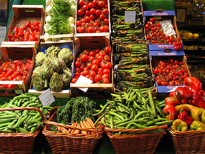 Όργιο κερδοσκοπίας σε φρούτα και λαχανικά