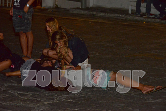 Mεθυσμένοι τουρίστες στα σοκάκια της Μυκόνου