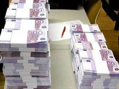 Γιαγιά έκλεψε από εγγονή τα κέρδη από ξυστό