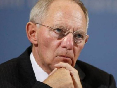 Σόιμπλε: «Ναι» σε συζήτηση για το ρυθμό μείωσης του χρέους