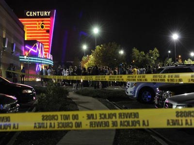 Η Warner αποσύρει τρέιλερ γκαγκστερικής ταινίας μετά το μακελειό