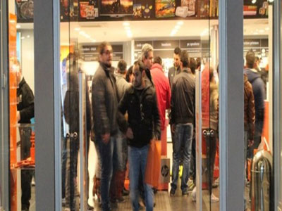 Τέλος τα tablet και τα laptop στη Λάρισα