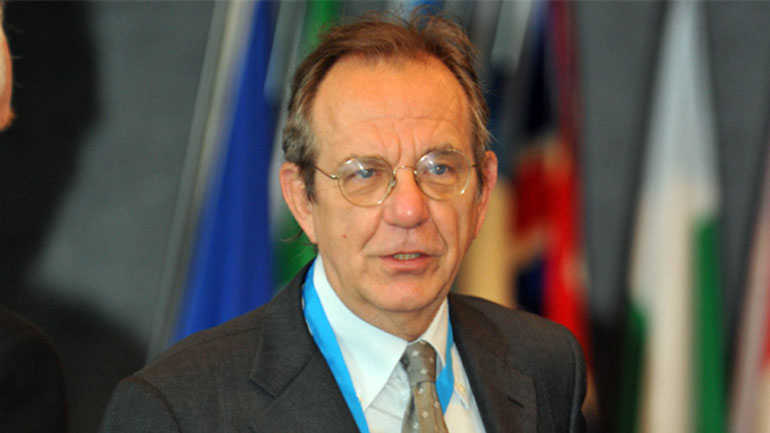 Αισιόδοξος για το μέλλον της Ελλάδας ο Ιταλός ΥΠΟΙΚ