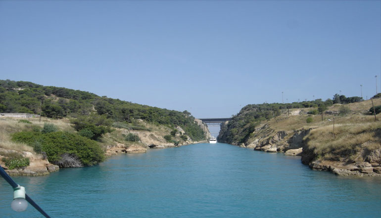 Μυστήριο με πτώμα άνδρα στη διώρυγα της Κορίνθου