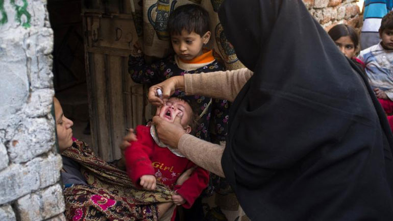 Πακιστάν: Συνελήφθησαν γονείς που δεν κάνουν εμβόλιο στα παιδιά τους