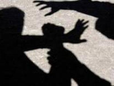 Του έδωσε 80 ευρώ για να μην τη βιάσει