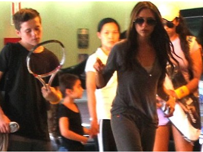 Victoria Beckham: Φόρεσε φόρμα και βγήκε