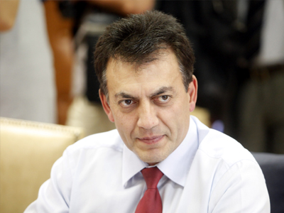 Συνάντηση Βρούτση-φραουλοπαραγωγών