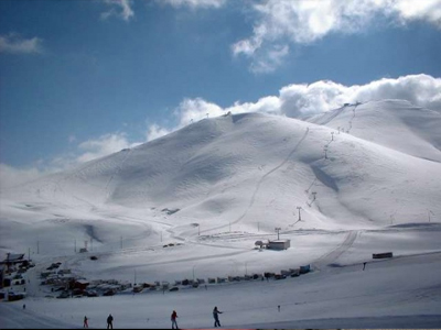 Θεσσαλονίκη: Με αντιολισθητικές αλυσίδες η κυκλοφορία προς τα χιονοδρομικά κέντρα