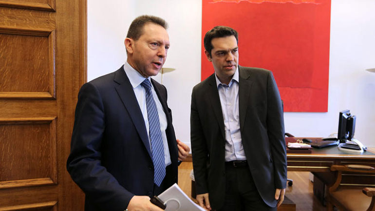 Τηλεφωνική επικοινωνία Τσίπρα – Στουρνάρα για την οικονομία