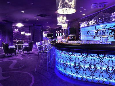 Έφηβος κατηγορείται ότι επιχείρησε να χτυπήσει με βόμβα μπαρ στο Σικάγο