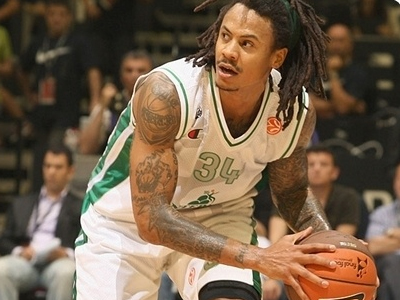 Σιένα: Αμφίβολος με τον Ολυμπιακό ο Μος