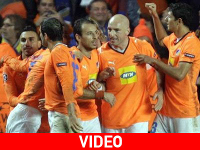 Παλικαρίσια πρόκριση με ανατροπή για τον ΑΠΟΕΛ Παλικαρίσια πρόκριση με ανατροπή για τον ΑΠΟΕΛ