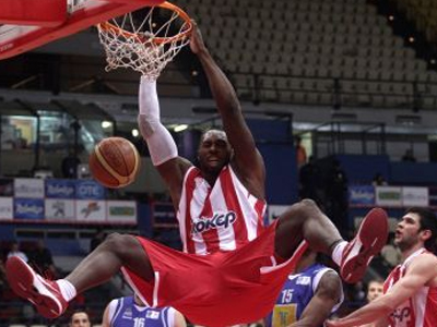 Άνετη νίκη για τον Ολυμπιακό, 97-82 τον ΑΓΟΡ