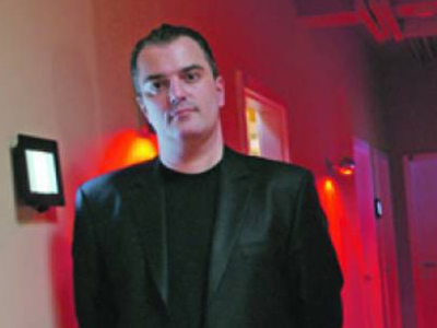 Έλληνας ιδιοκτήτης οίκου ανοχής στη Βιέννη προσφέρει στέγη σε άστεγους