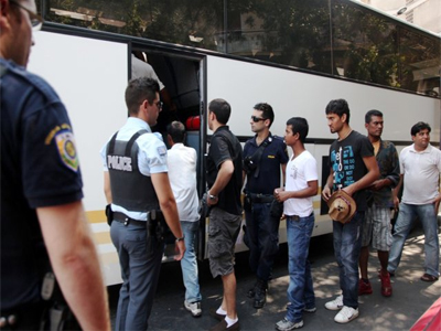 Στη δαγκάνα του «Ξένιου Δία»