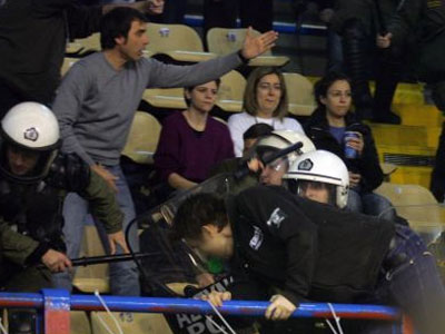 Ευθύνες στην αστυνομία επέρριψε η ΚΑΕ ΑΕΚ