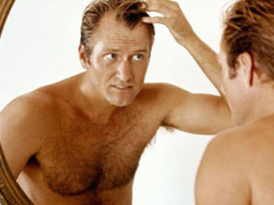 Τα 9 μικρά μυστικά που μπορεί να περιορίσουν την τριχόπτωση