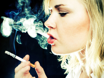 Το κάπνισμα προκαλεί καταρράκτη