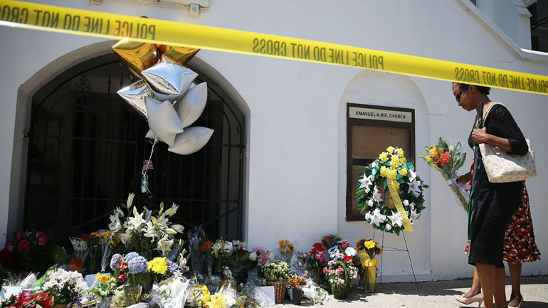 Άνοιξε πάλι ο ναός όπου έγινε το μακελειό του Τσάρλεστον