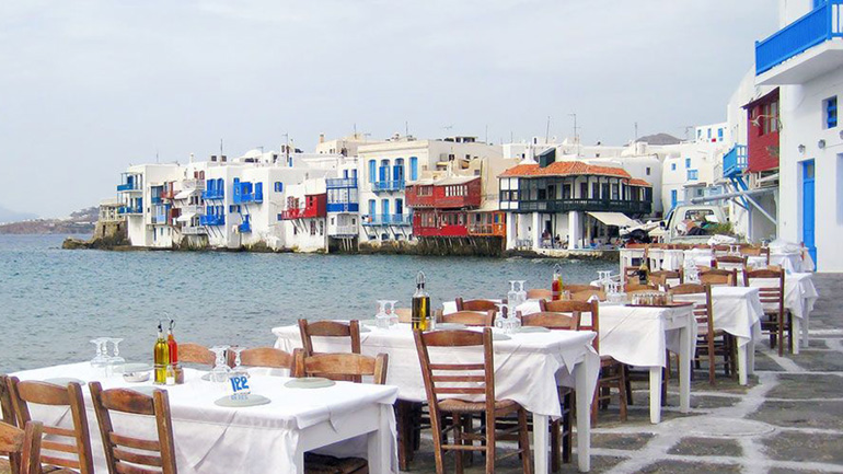 Με άλλα… κόλπα, η φοροδιαφυγή στα νησιά καλά κρατεί