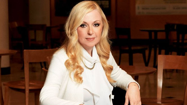 Κοραλία Καράντη: «Η δεκαετία του ’90 ήταν η χρυσή εποχή της τηλεόρασης»