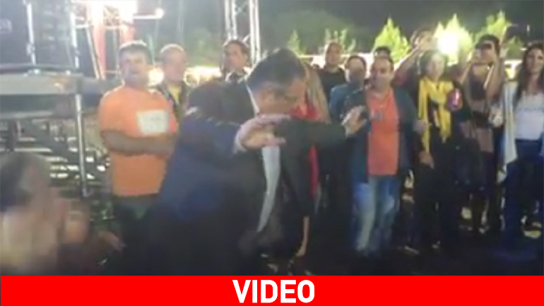 Το βαρύ ζεϊμπέκικο του Δημήτρη Κουτσούμπα