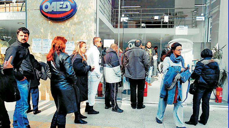 ΕΛΣΤΑΤ: Δύο μονάδες κάτω η ανεργία τον Μάιο