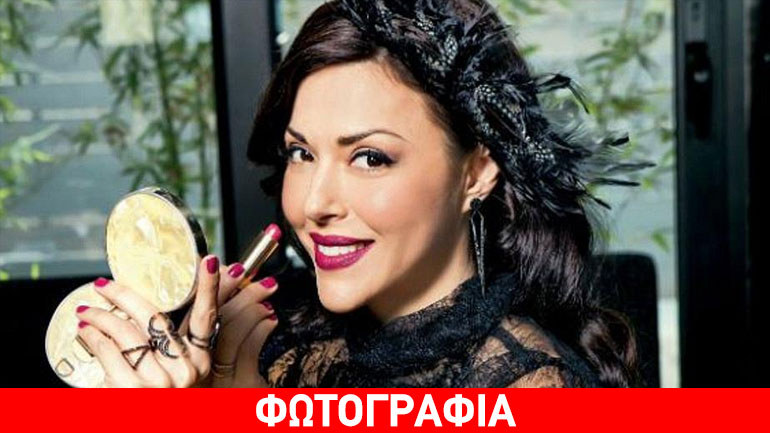 Η εντυπωσιακή εμφάνιση της Φειδά σε γάμο στη Μύκονο