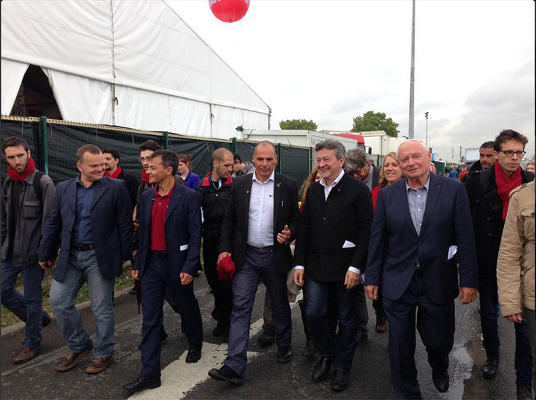 H τετράδα των ομιλητών προσέρχεται στο φεστιβάλ