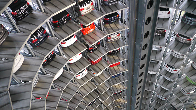 Προσφυγικό και Dieselgate στο μικροσκόπιο του ευρωπαϊκού Τύπου