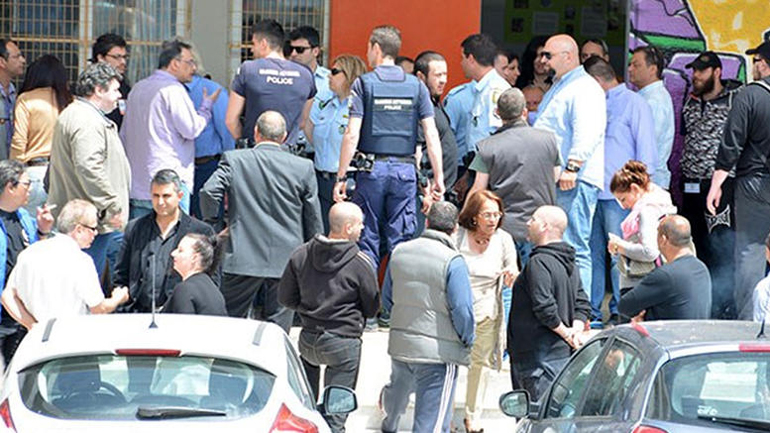 ΑΝΤΑΡΣΥΑ: Καταγγελίες για στάση Χρυσής Αυγής – αστυνομίας σε εκλογικά κέντρα