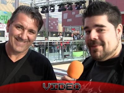 Ο Γιώργος Θαναηλάκης μιλάει στην κάμερα της zougla.gr