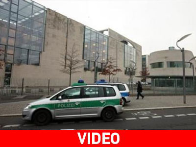 Ύποπτο δέμα στο γραφείο της Μέρκελ Ύποπτο δέμα στο γραφείο της Μέρκελ